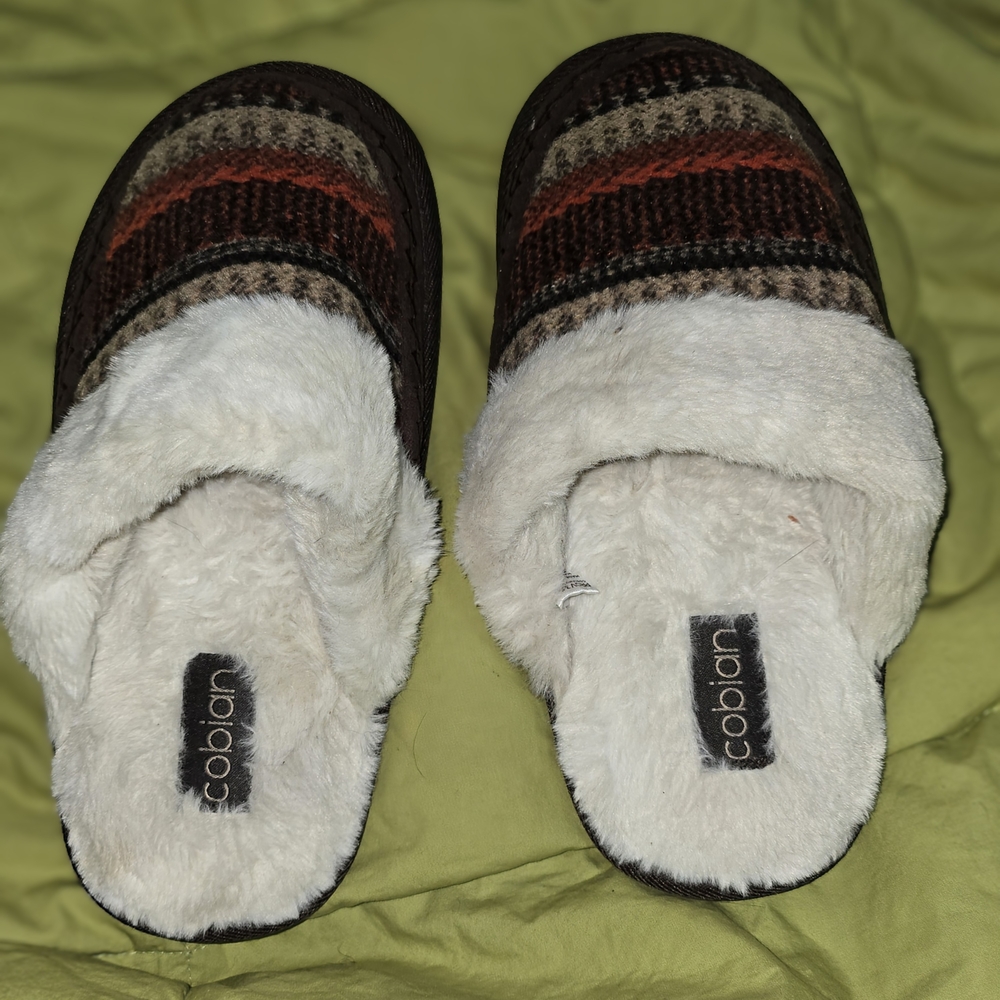 Cobian Brown and White Cozy Slippers